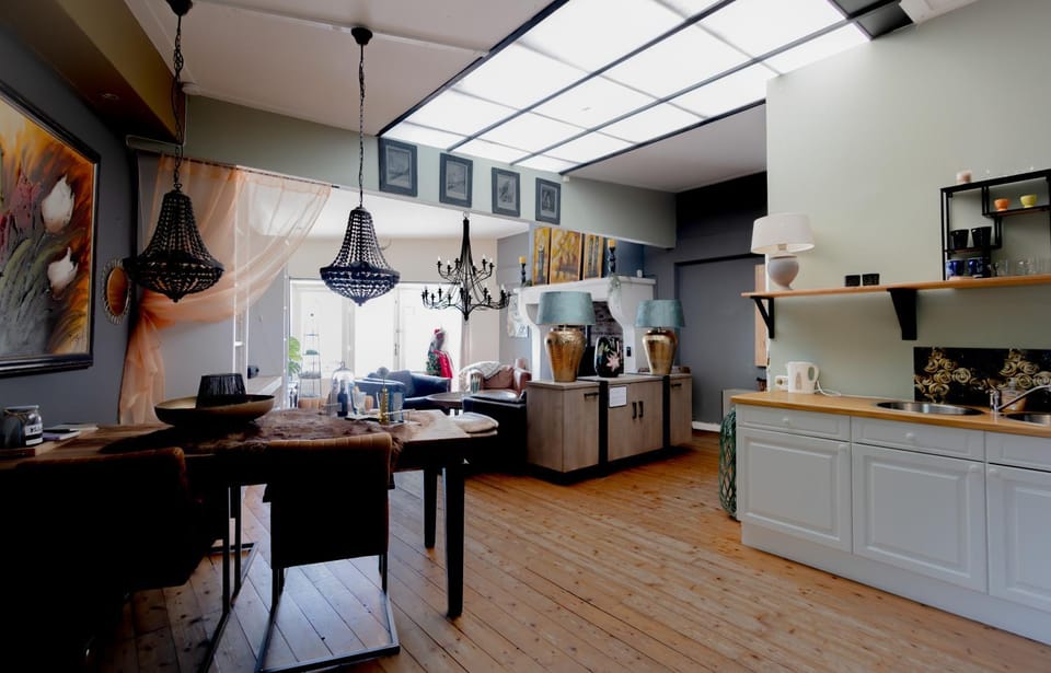 Living room, Seating area, Dining area, kitchen