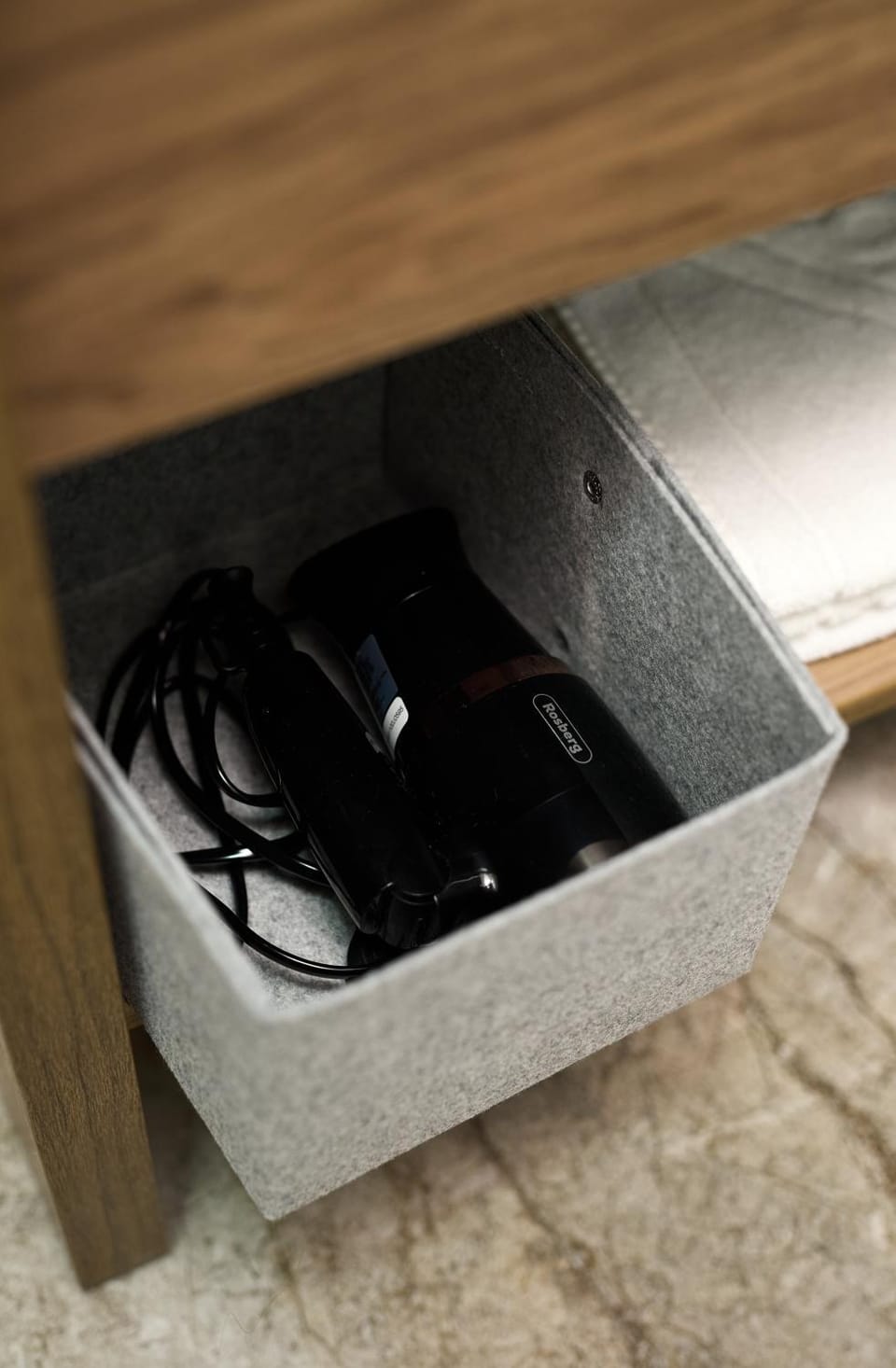 Toilet, toaster, towels, towels