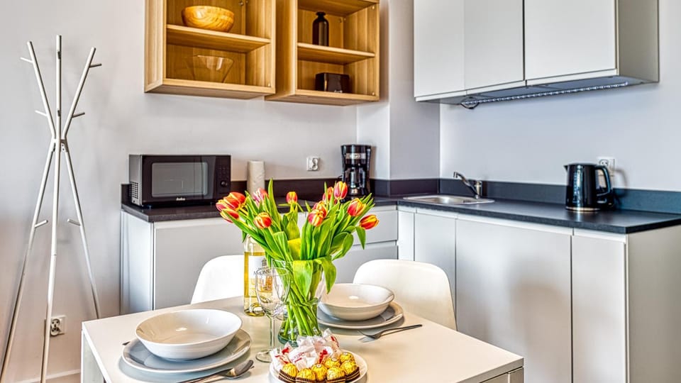 Coffee/tea facilities, Kitchen or kitchenette, minibar, pet friendly, stove