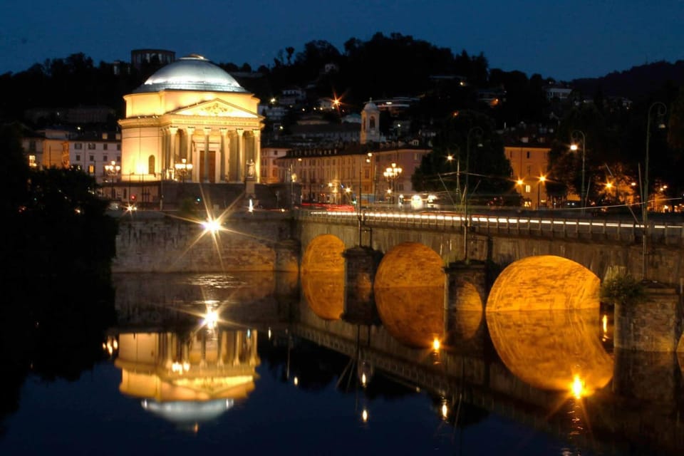 Nearby landmark, Night, Natural landscape, City view, Lake view, Landmark view, River view