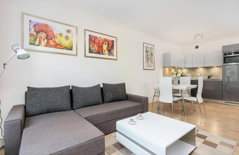 Apartament 203 - Kołobrzeg Polanki - Pool & Beach Apartment in West Pomeranian Voivodeship, Poland