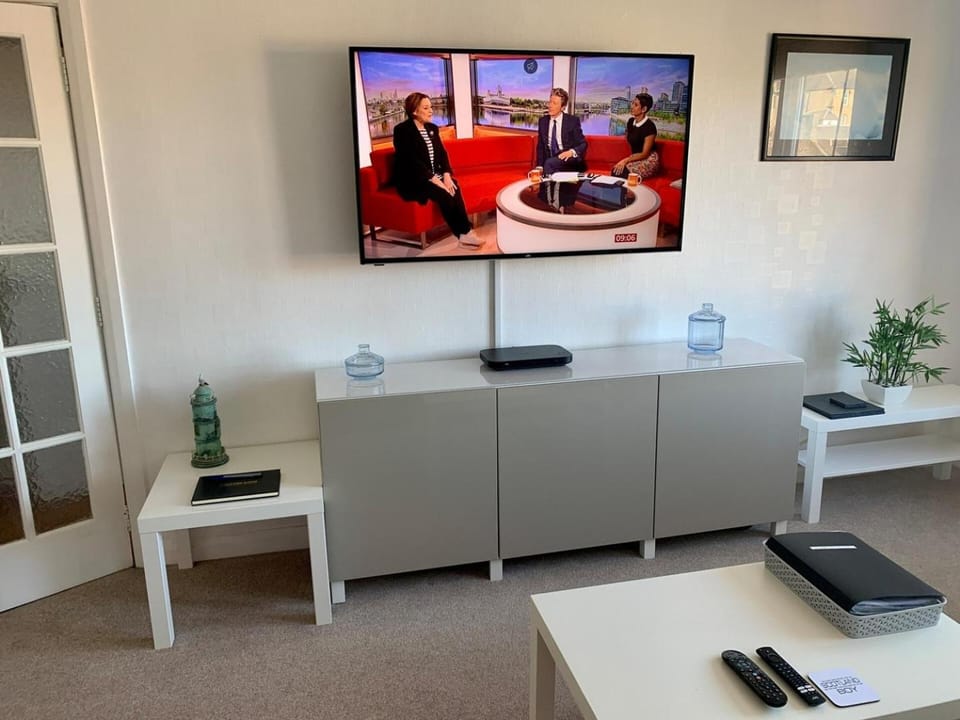 Superb One Bedroom Getaway in Dysart Kirkcaldy House in Scotland