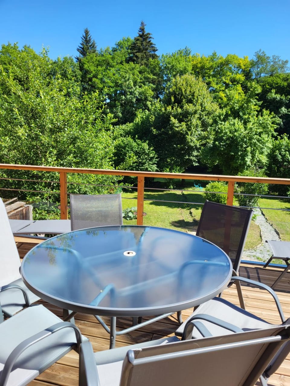 Une EVIDENCE TENDANCE ET DESIGN House in Jura