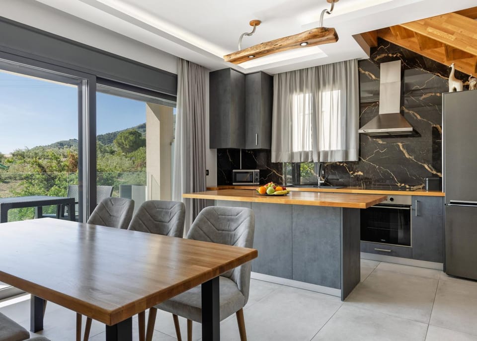 Natural landscape, Kitchen or kitchenette, Dining area, stove