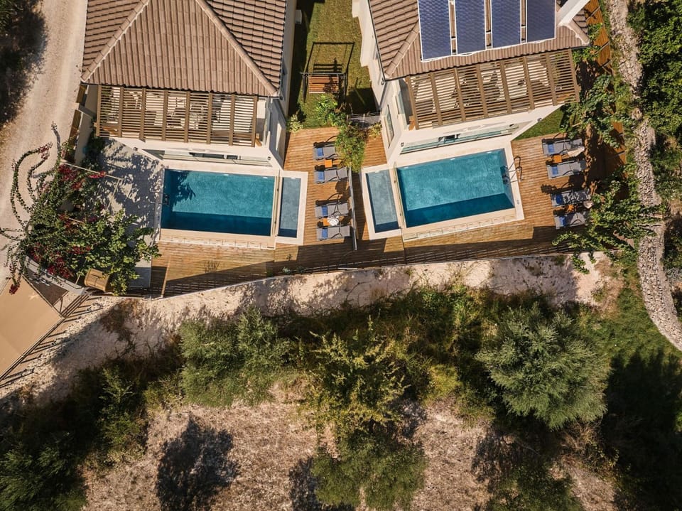 Property building, Bird's eye view