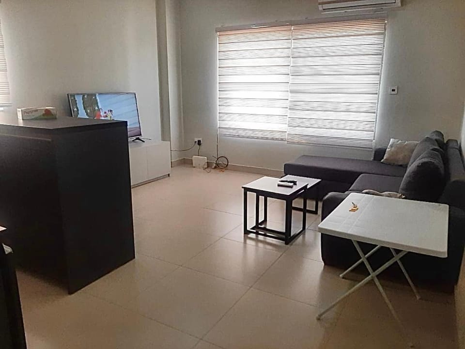 Newly Renovated 1Bd Apt in Heart of Osu Apartment in Accra