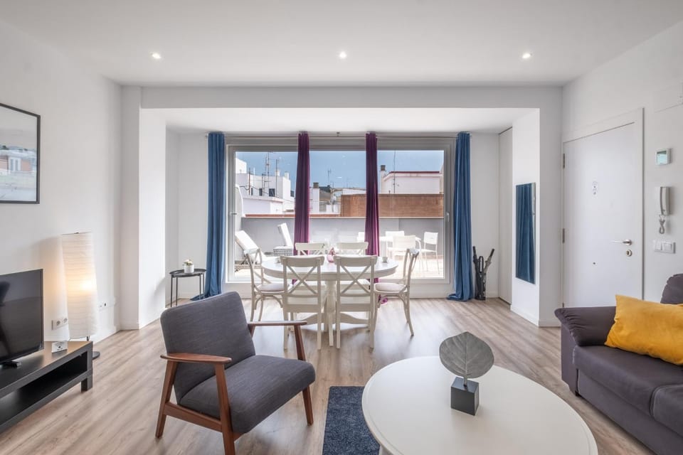 Communal lounge/ TV room, Living room