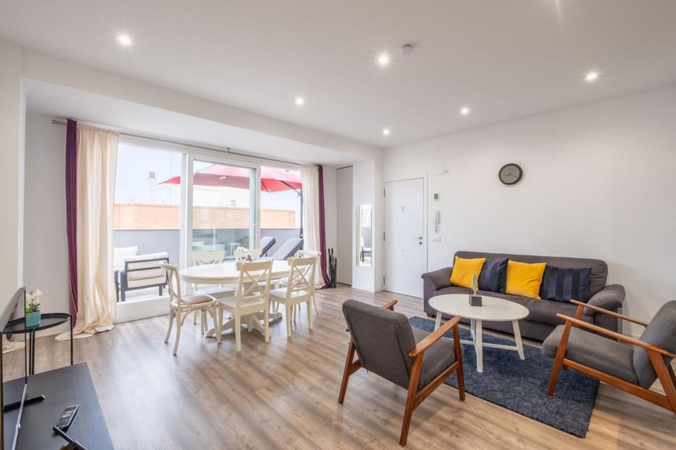 Communal lounge/ TV room, Living room