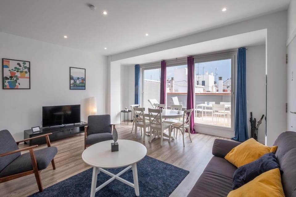 Communal lounge/ TV room, Living room