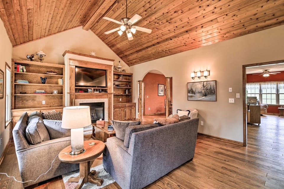 Pet-Friendly Abingdon Abode w/ Yard & Grill! House in Tennessee