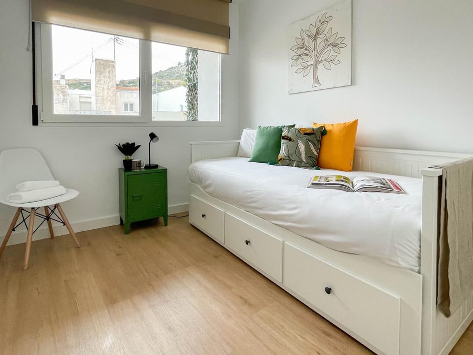 Bed, Bedroom