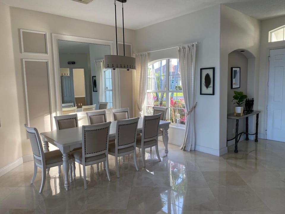 Magnifique Villa sur l'eau avec piscine & jacuzzi Villa in Port Saint Lucie