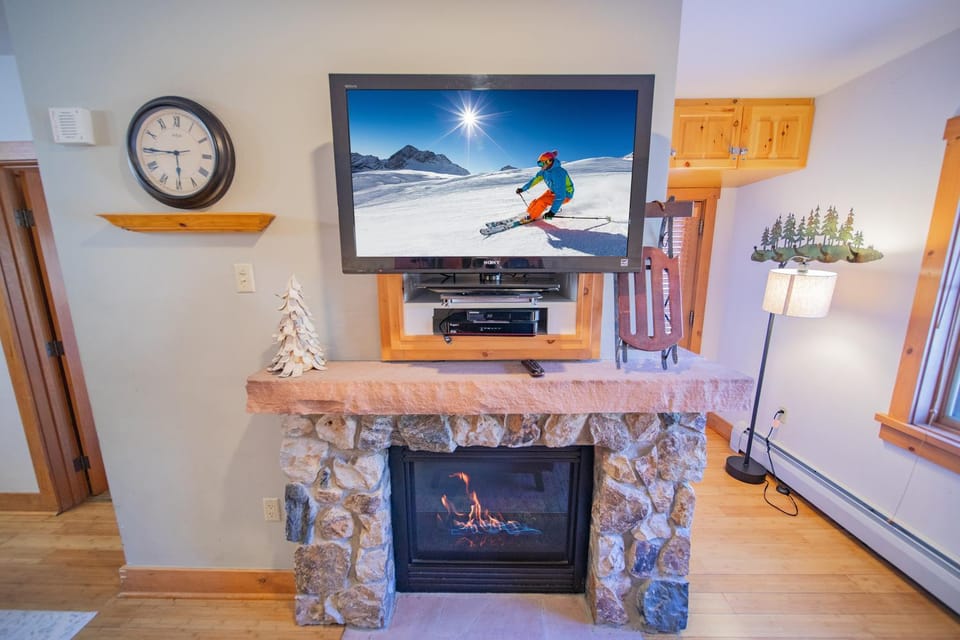 Expedition Station 8610 by SummitCove Lodging in Colorado House in Keystone