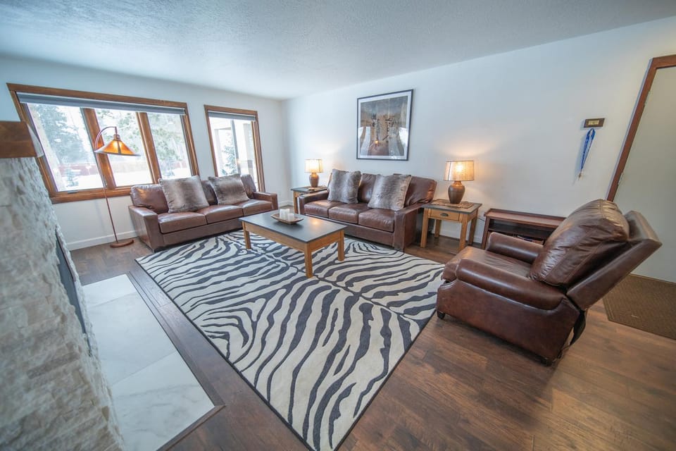 Quicksilver 1605 by SummitCove Lodging in Colorado House in Keystone