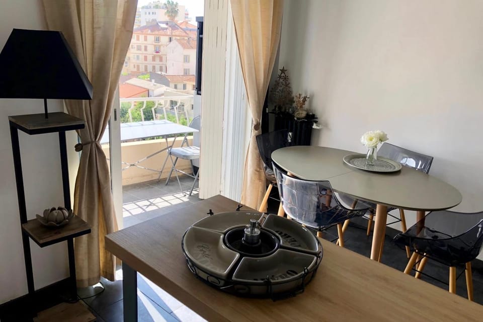 Cosy 42m With Balcony Nice View And Wifi Apartment in Cannes