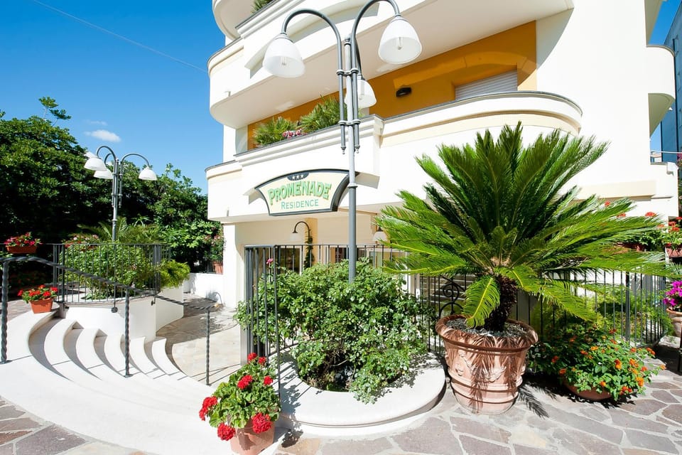 Property building, Facade/entrance