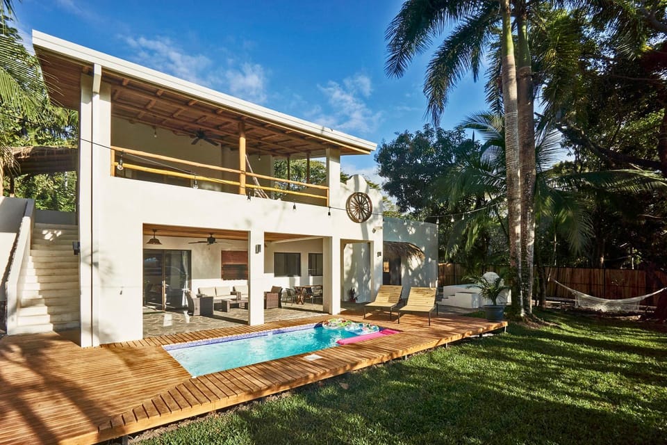 Property building, Patio, Garden, Swimming pool