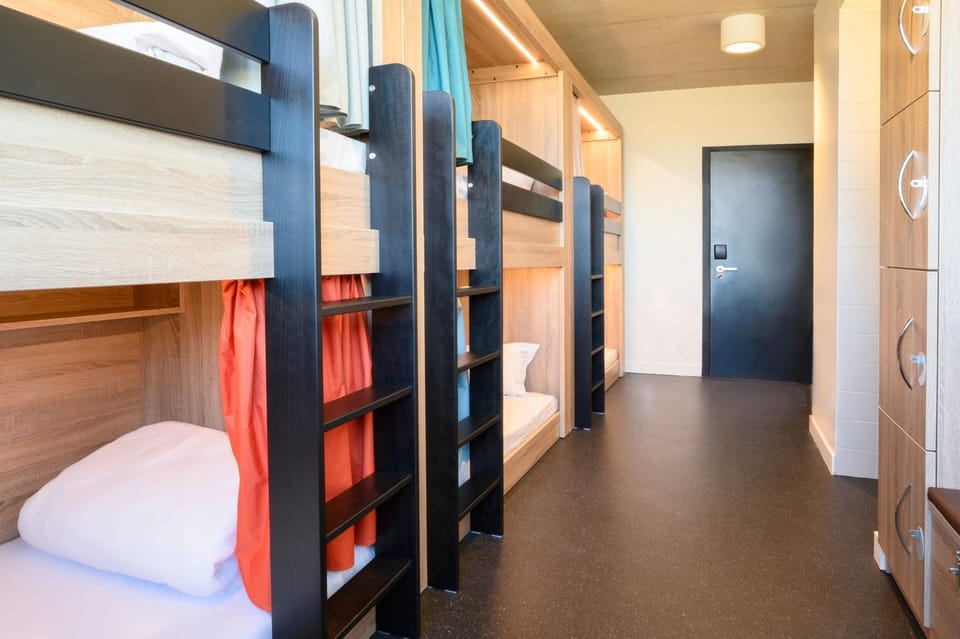 bunk bed