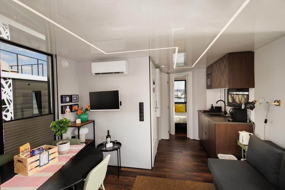 TV and multimedia, kitchen