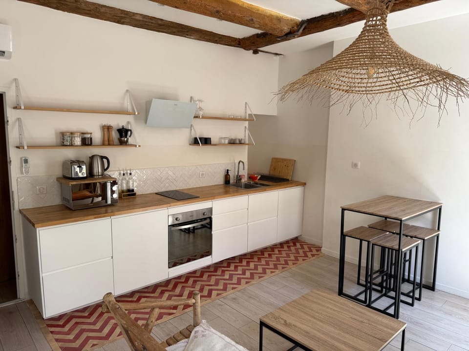 LaFrenchCasa Canebière Apartment in Marseille