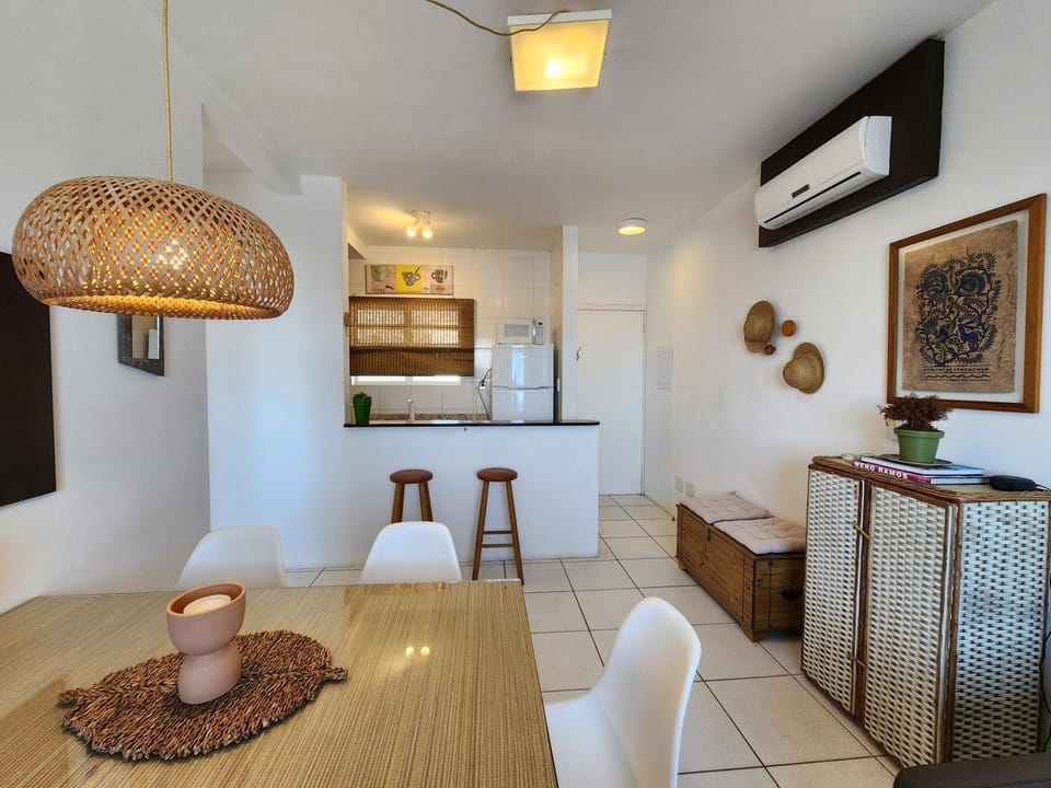Restaurant/places to eat, Kitchen or kitchenette