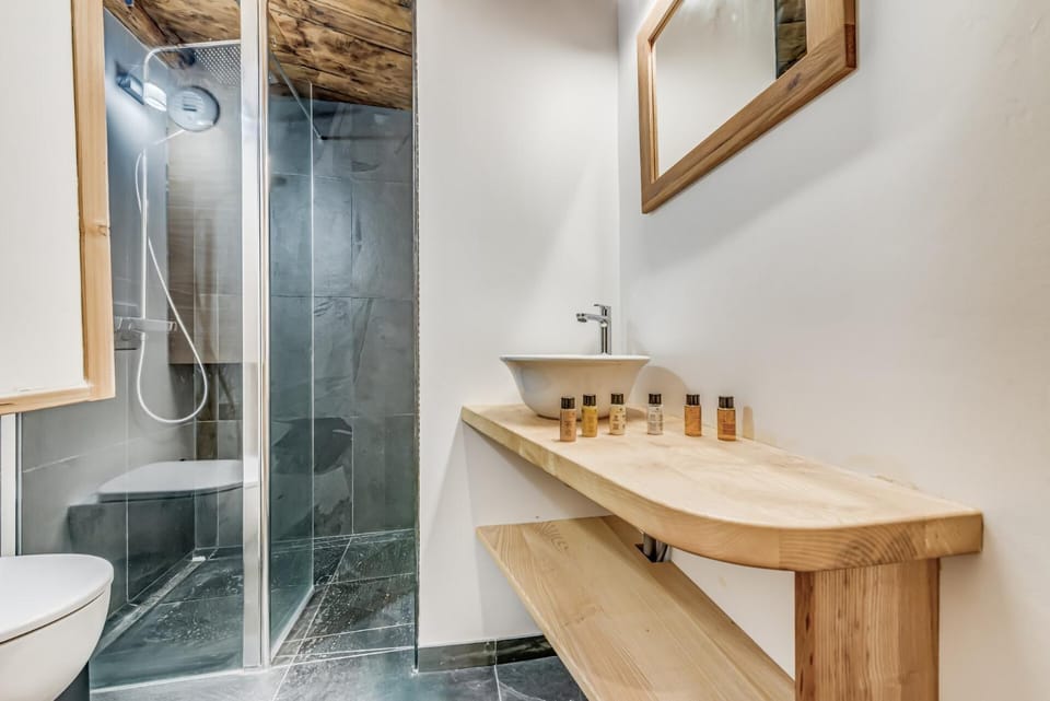 Chalet Lo Soli - Chalet au charme rustique pour 12 personnes MAE-6974 Chalet in Tignes