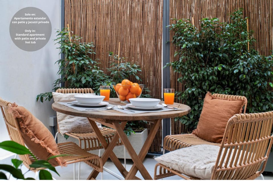Patio, Day