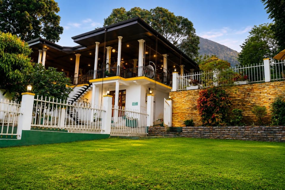 Property building, Natural landscape, Garden, Garden view