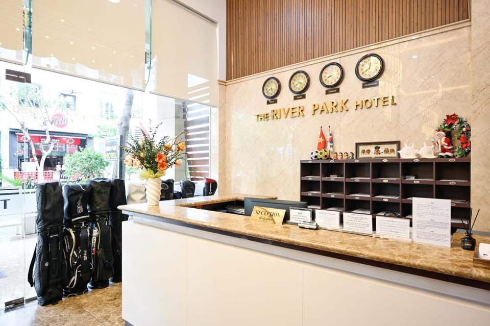 The River Park Hotel - A Peaceful Hidden Gem in Phu My Hung - 푸미흥의 평화로운 히든 젬 Hotel in Ho Chi Minh City