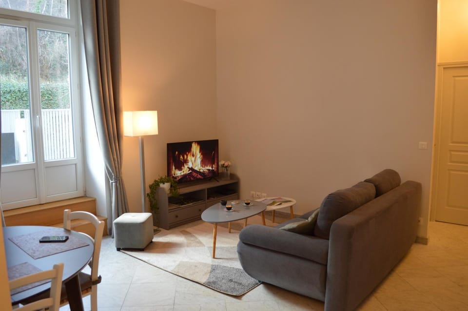 TV and multimedia, Living room, internet