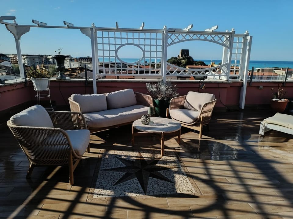 L'Orologio Guest Rooms Bed and Breakfast in Scalea