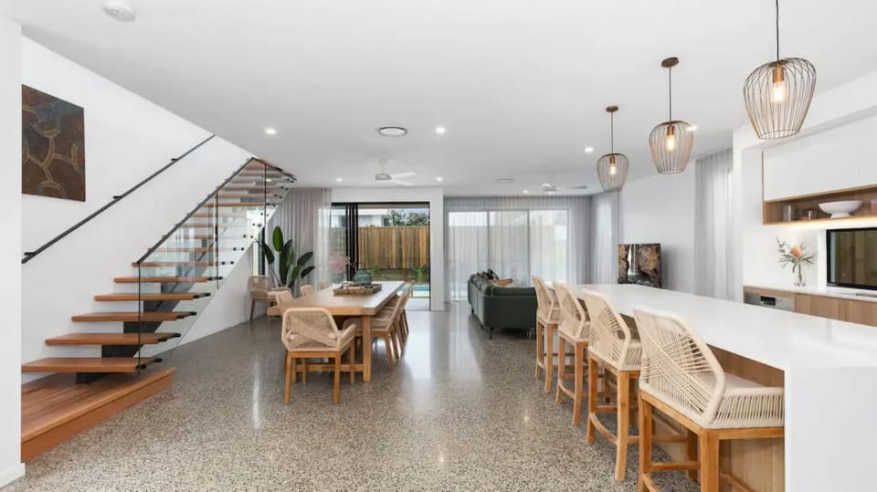 Beach Life Luxury Escape Kingscliff House in Kingscliff