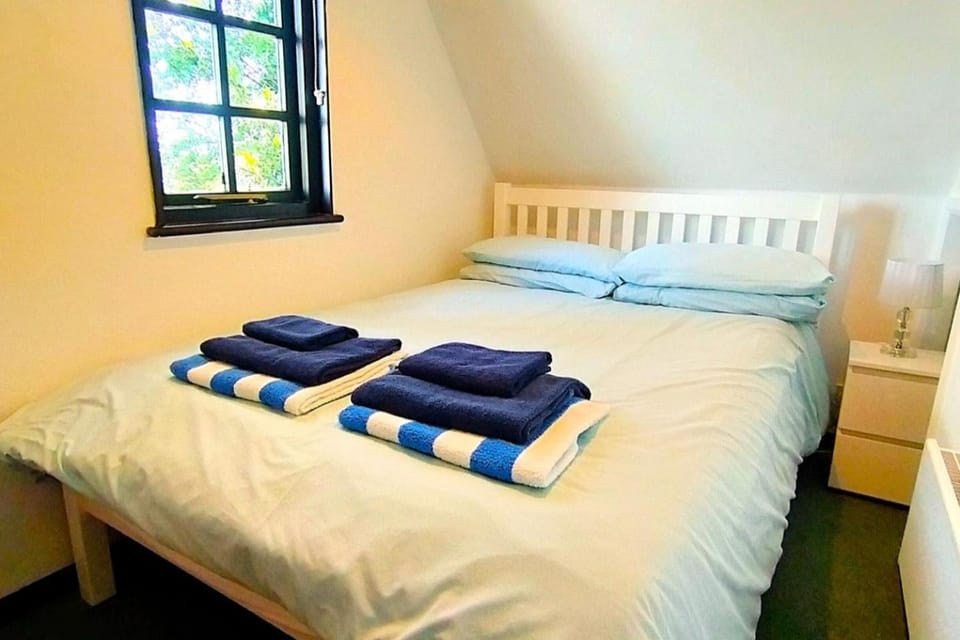 Tudor Cottage Hayle - Great for Families and Dogs House in Hayle