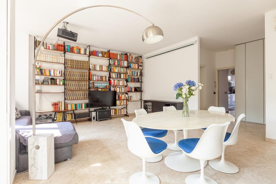 Library, Dining area
