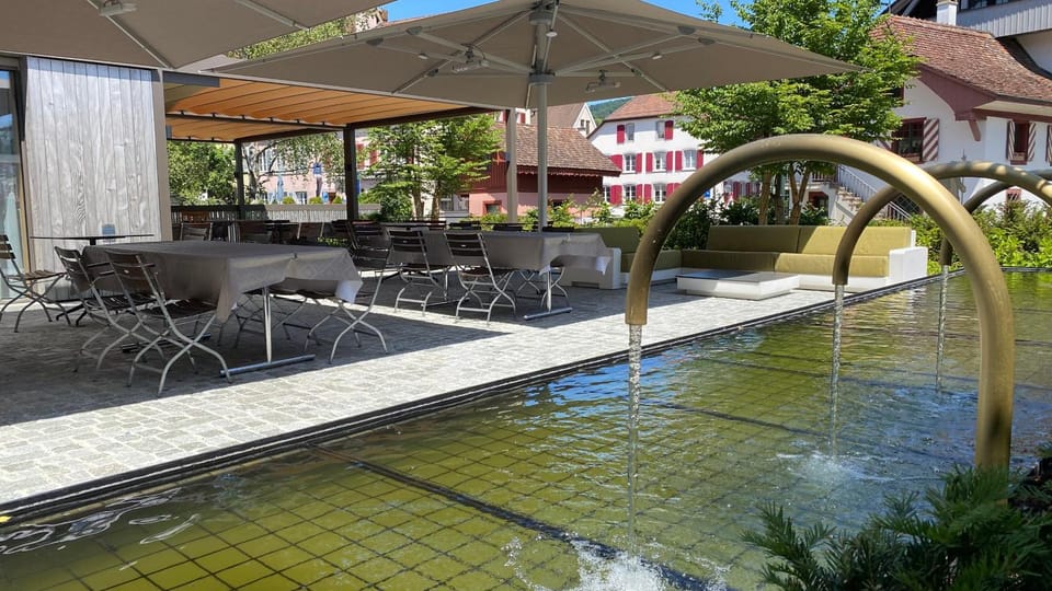 Patio, Restaurant/places to eat, Summer, Balcony/Terrace