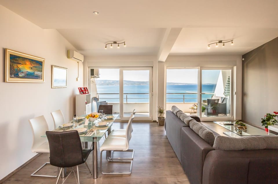 Living room, Seating area, Dining area, Sea view