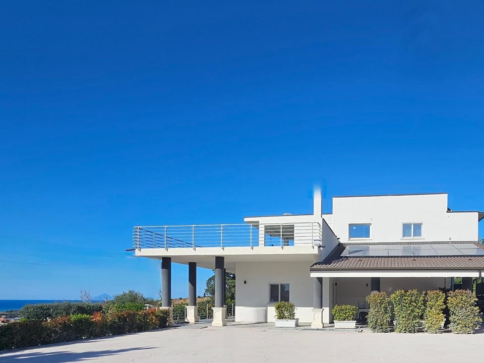 Imperial Apartment in Sicily