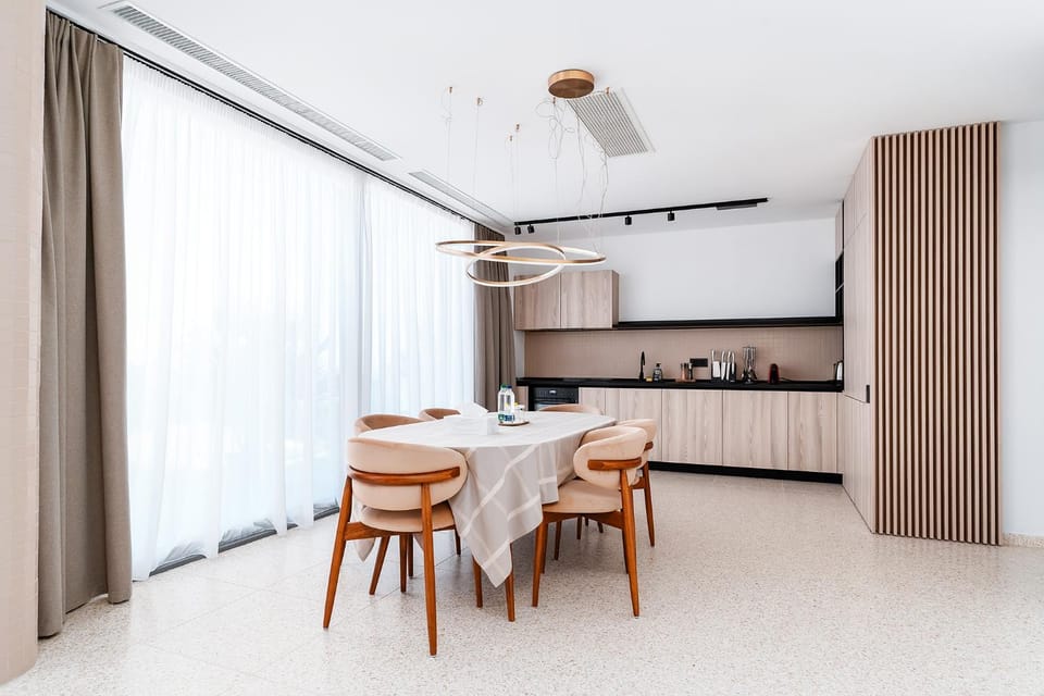 Kitchen or kitchenette, Living room, Dining area