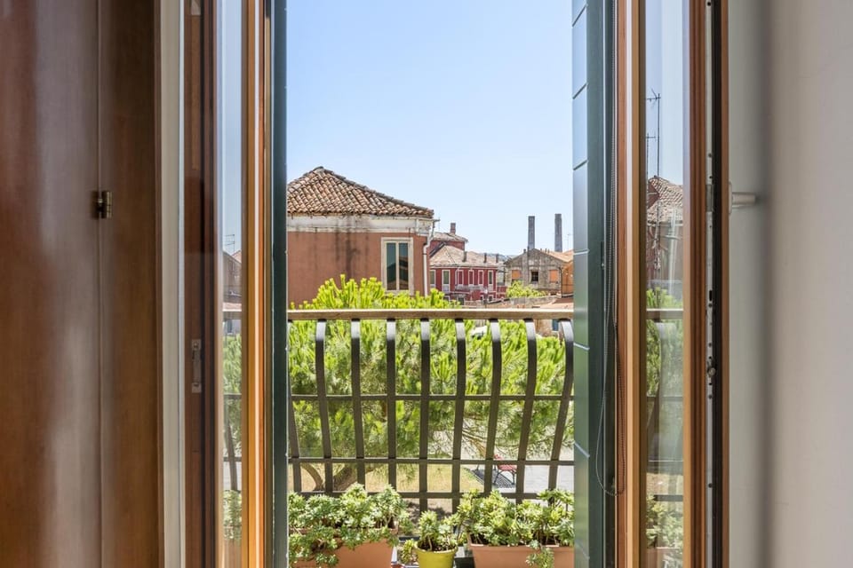 View (from property/room), Balcony/Terrace