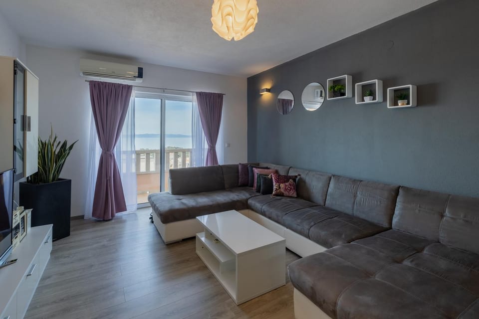 Apartment Dany - Free Beach Parking Apartment in Makarska