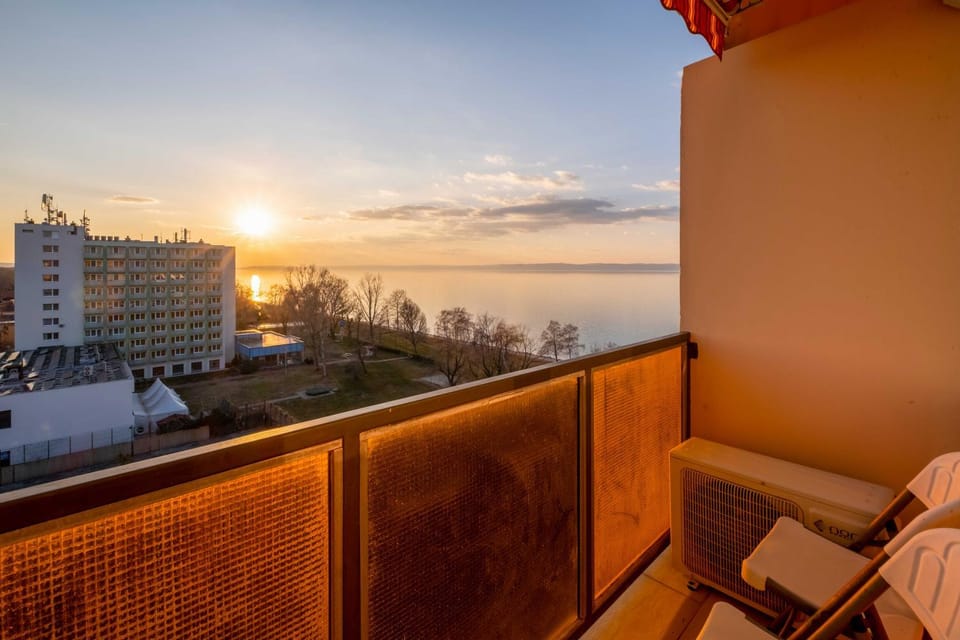 View (from property/room), Balcony/Terrace, Sunset