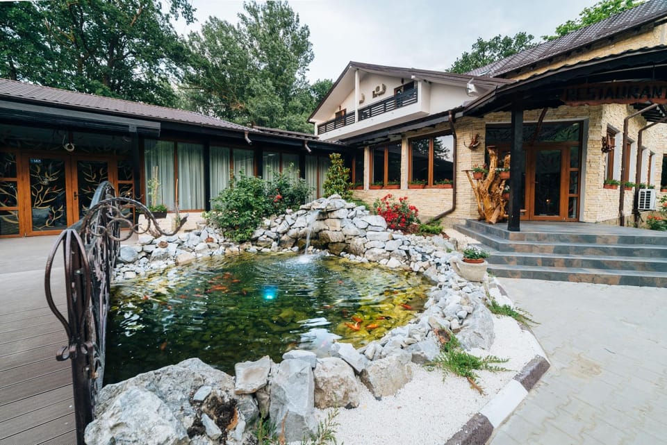 Popas Dumbravita Bed and Breakfast in Romania