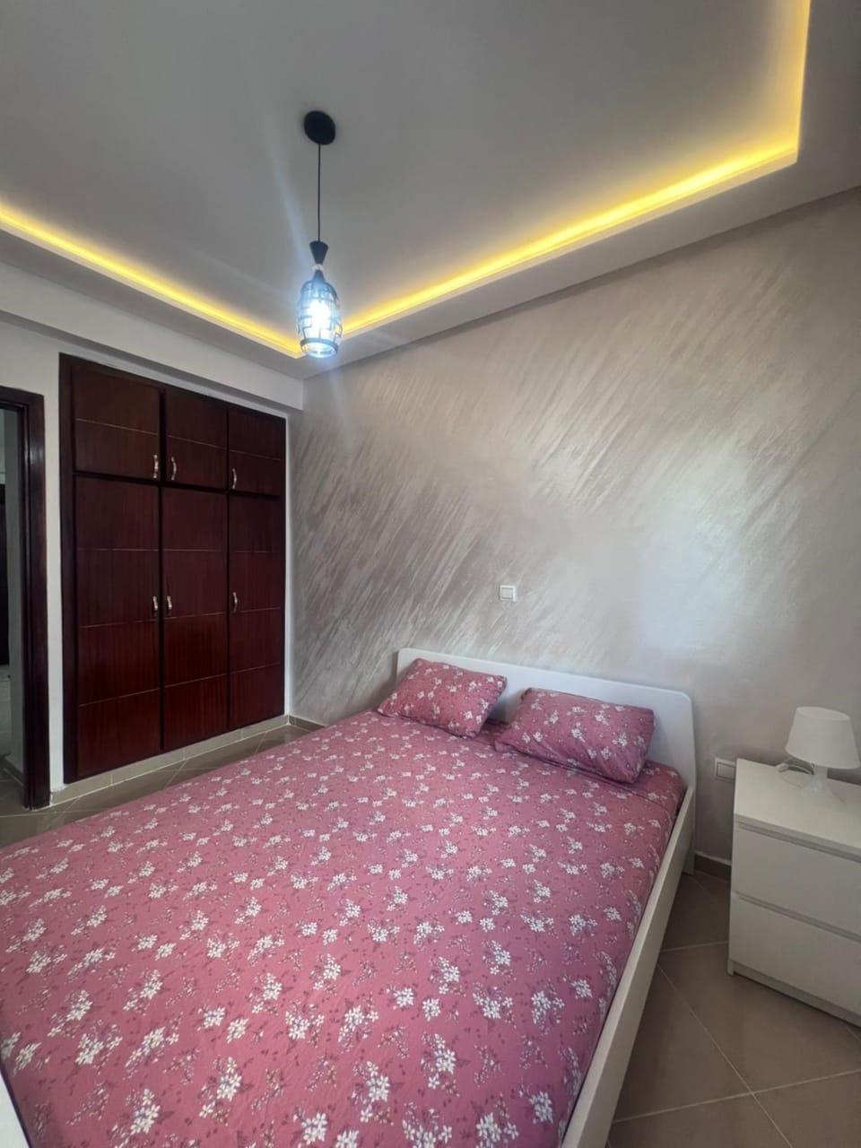 Bed, Photo of the whole room, Bedroom, wardrobe