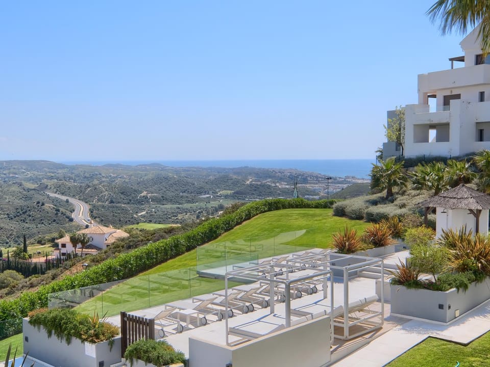 Garden view, Sea view
