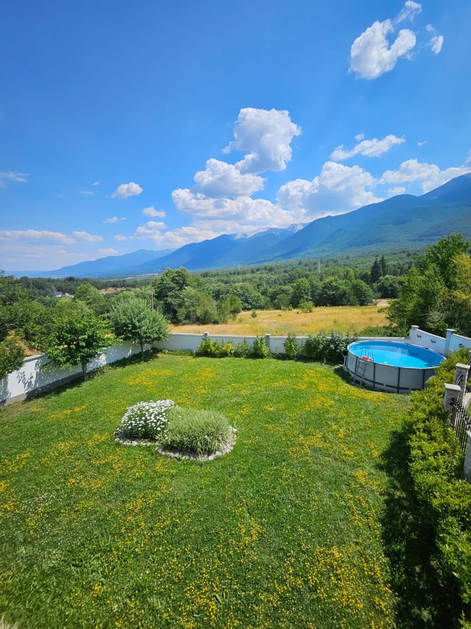 Къща за гости Радост Guest House Radost Chalet in Blagoevgrad Province