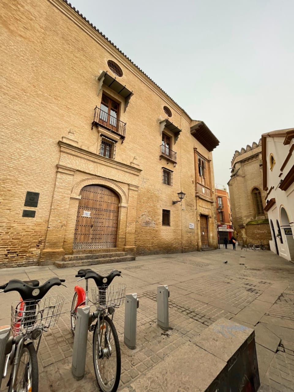 Neighbourhood, Cycling
