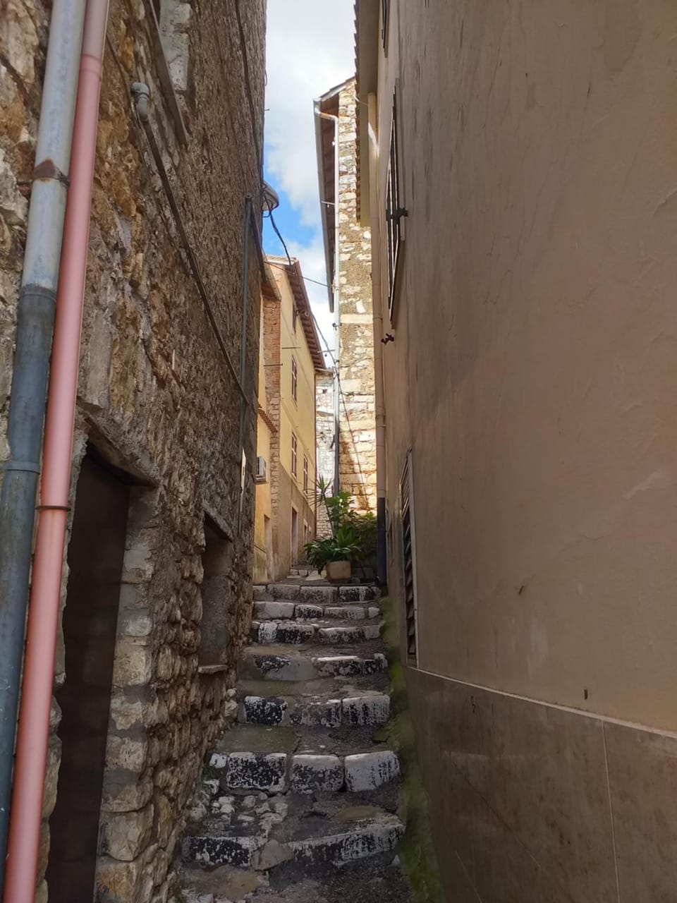 Neighbourhood, Street view, Quiet street view