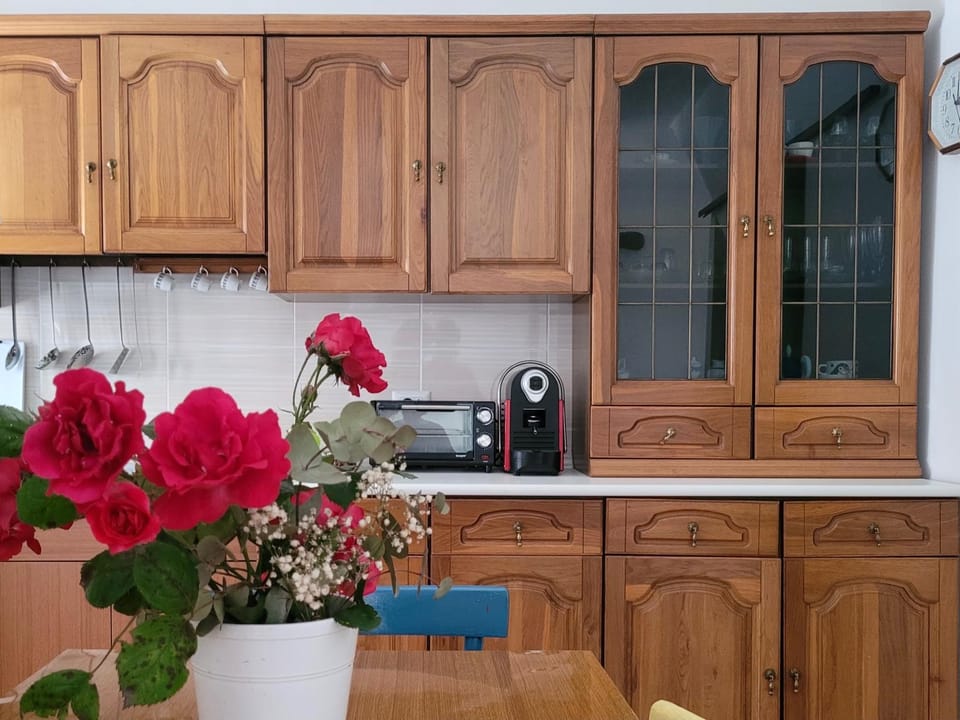 Coffee/tea facilities, kitchen
