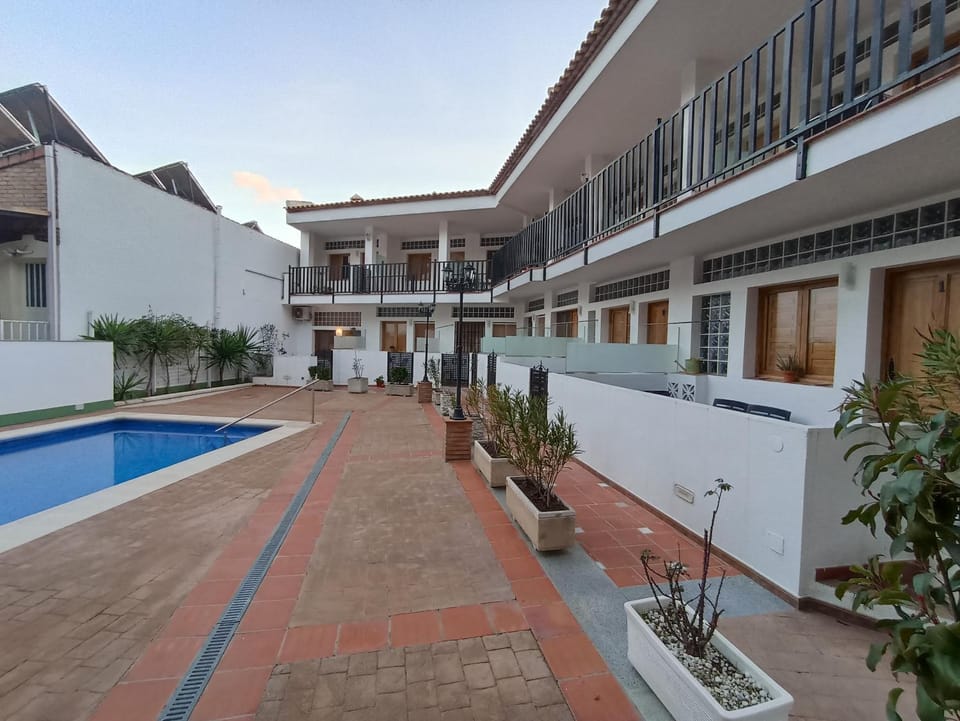 Property building, Swimming pool
