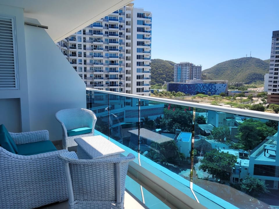Natural landscape, Balcony/Terrace, Seating area, City view, Mountain view